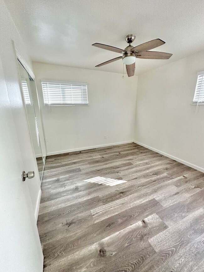 Building Photo - NANCY DRIVE DUPLEX