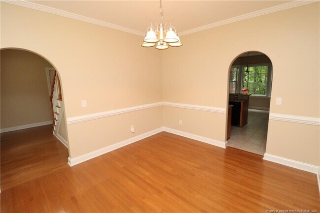 Building Photo - 36 W Trafalgar Ct