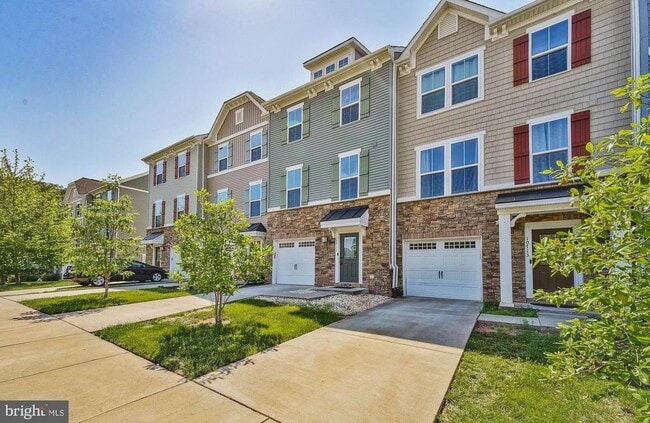 Building Photo - 10711 Hinton Wy