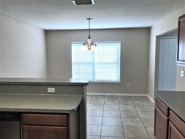Building Photo - 2531 Fox Hill Ln