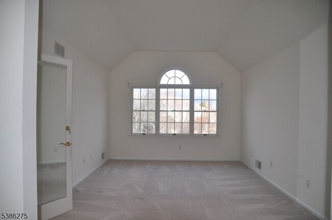 Building Photo - 9 Collins Dr