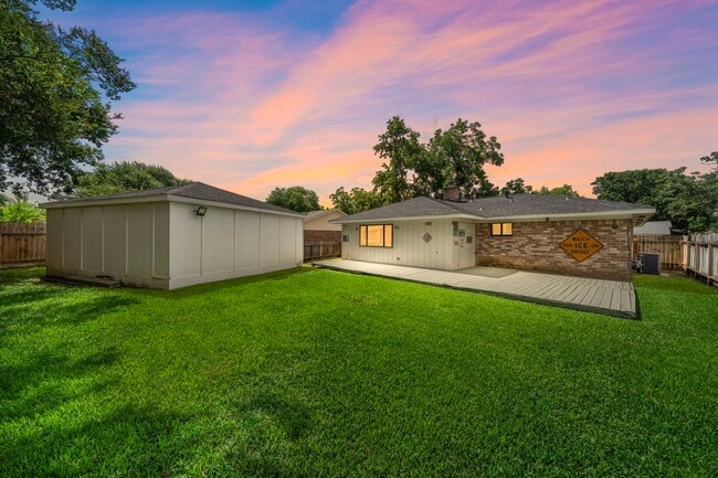 Building Photo - 11506 Hornbrook Dr
