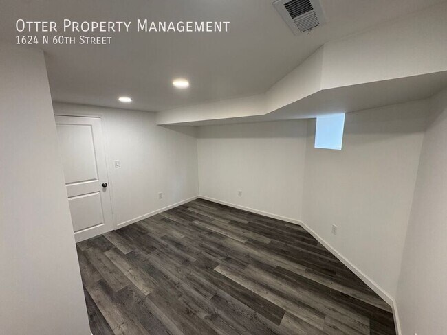 Building Photo - 1624 N 60th St