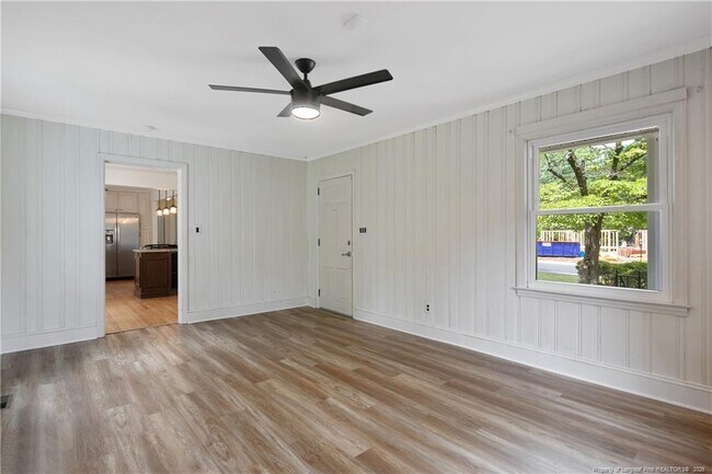 Building Photo - 415 Vista Dr