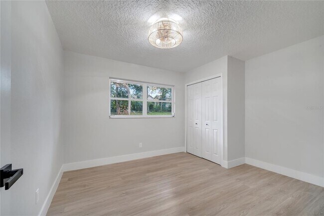 Building Photo - 7043 Carlene Dr