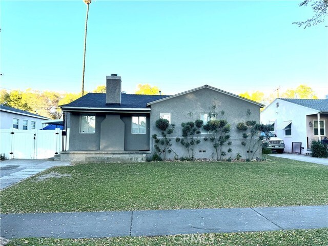 Building Photo - 732 Niles St