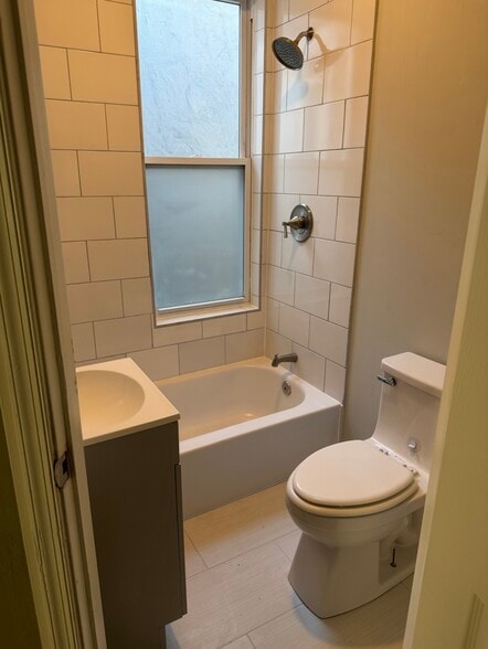 Building Photo - 2630 N Bancroft St