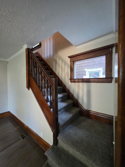 Building Photo - 164 E Church St