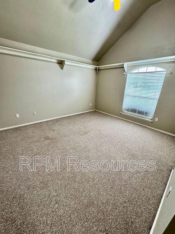 Building Photo - 12524 SW 11th St