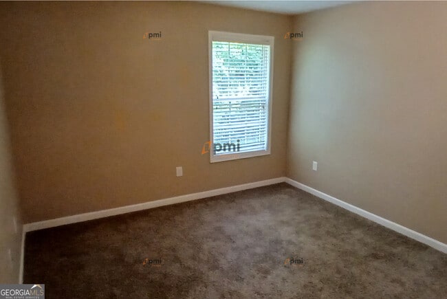 Building Photo - 809 Wellington Dr