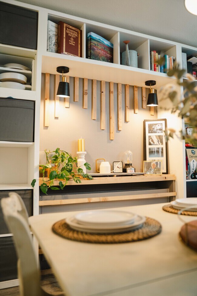 Building Photo - 1155 Ash St