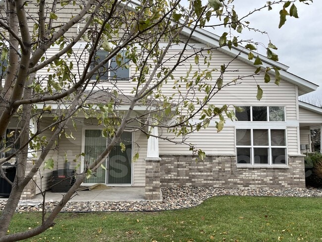 Building Photo - 6953 99th Ct S