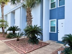Building Photo - 201 Pensacola Beach Rd