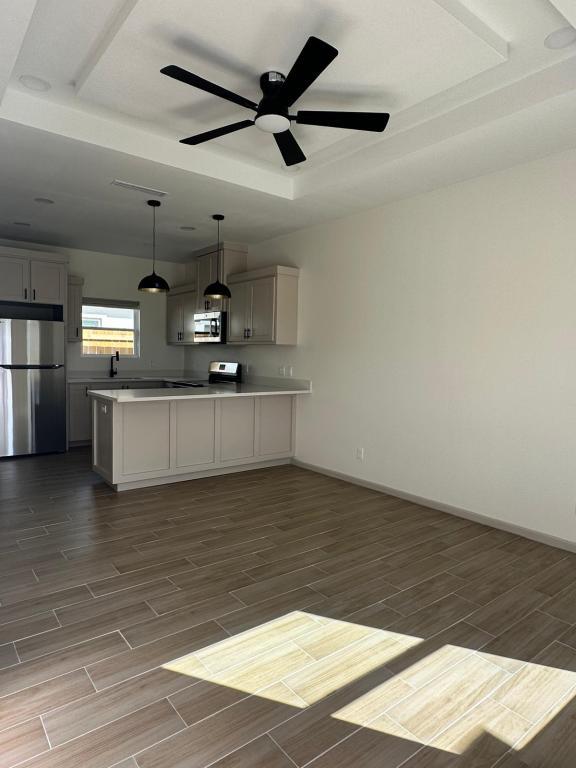 Building Photo - 2100 E San Andrea St