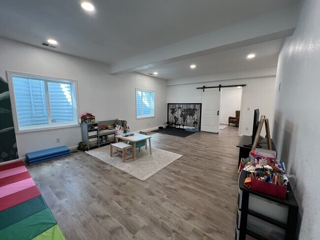 Building Photo - 1716 Kade Ct