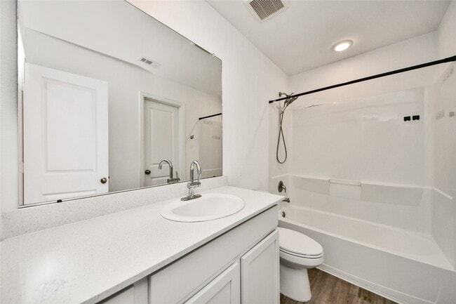 Building Photo - 18915 Sorento Bay Ln