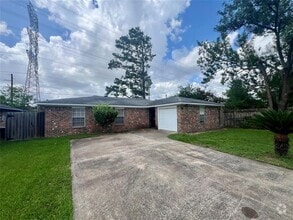 Building Photo - 10670 Norton Dr