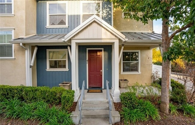Building Photo - 3591 Sacramento Dr