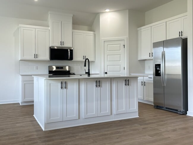 Building Photo - 522 N Goose Xing