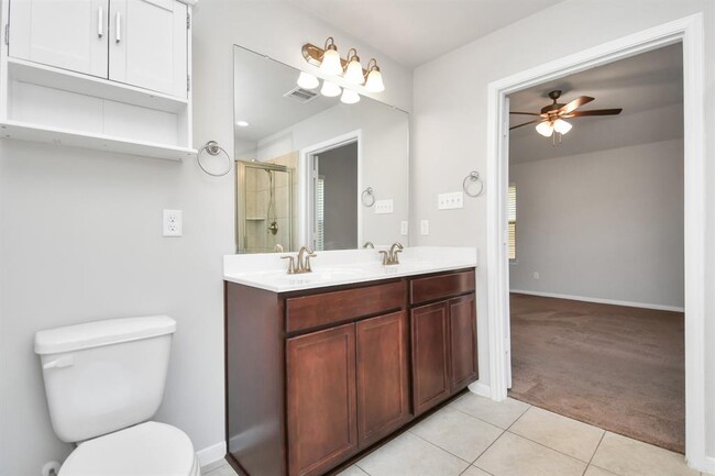 Building Photo - 7230 Victorville Dr