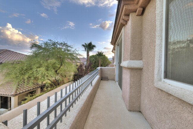 Building Photo - 11749 Via Esperanza St