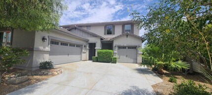 Building Photo - 4 Bedroom 3 Bathroom Upgrade Model Home