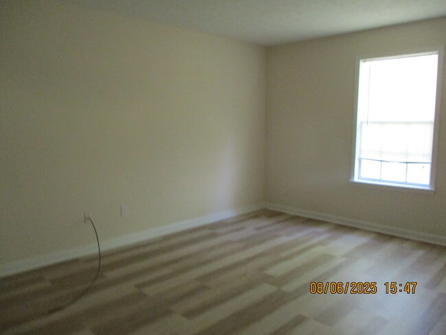 Building Photo - 125 Clara Jean Ct