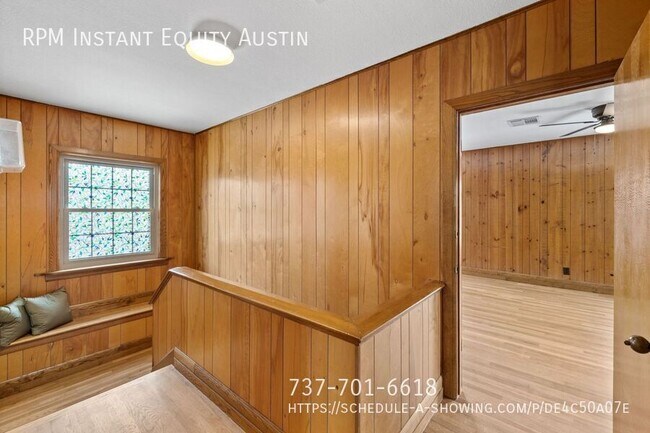 Building Photo - 1013 E 38th 1/2 St