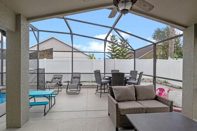 Building Photo - 15730 Bay Vista Dr