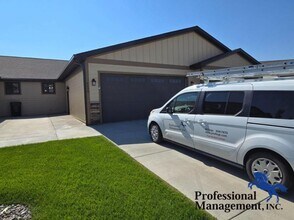 Building Photo - 3 bedroom in Billings MT 59106