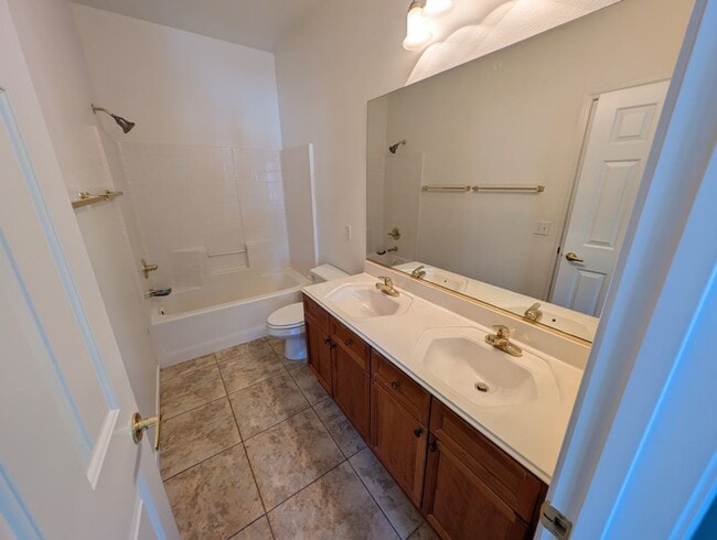 Building Photo - 205 Heiple Ct