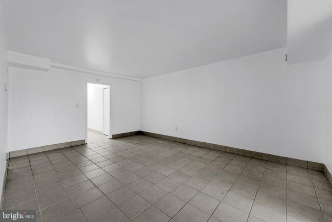 Building Photo - 1117 Kaye Ct