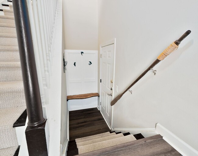 Building Photo - Luxury Living in Mt. Pleasant’s Ellington ...
