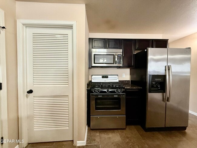 Building Photo - 11353 Bullseye St