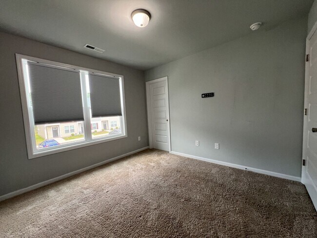Building Photo - Townhome in Holly Ridge!!