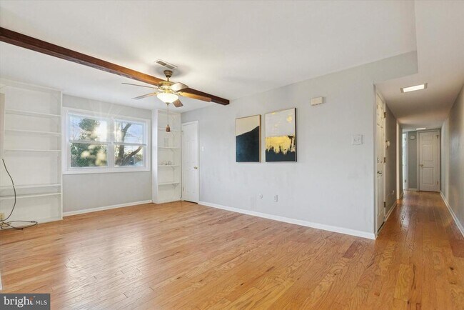 Building Photo - 720 Willow St