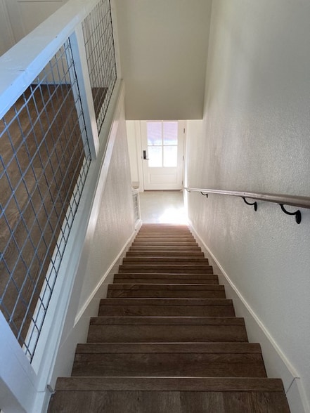 Building Photo - 1154 Hauptstrasse