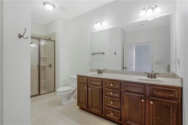 Building Photo - 3382 Vintage Cir SE