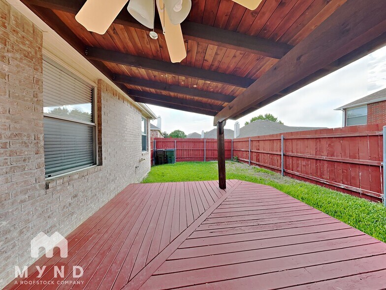 Building Photo - 3125 Paradise Valley Dr