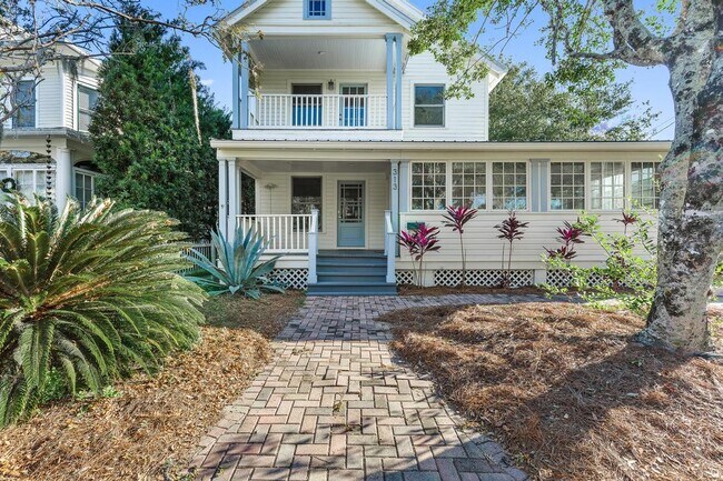 Building Photo - 313 St George St