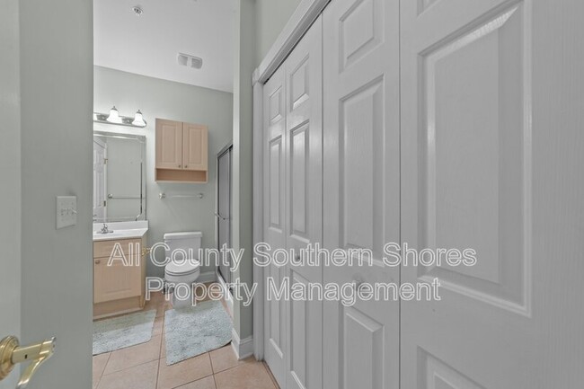 Building Photo - 4825 Luster Leaf Cir