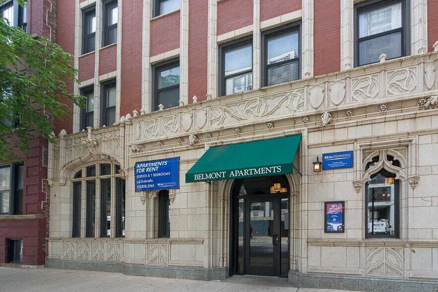 Building Photo - 501 W Belmont Ave