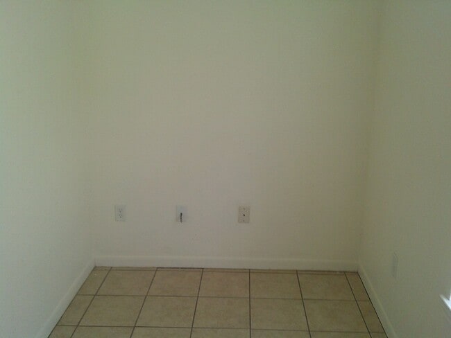 Building Photo - 3511 Westwood Dr