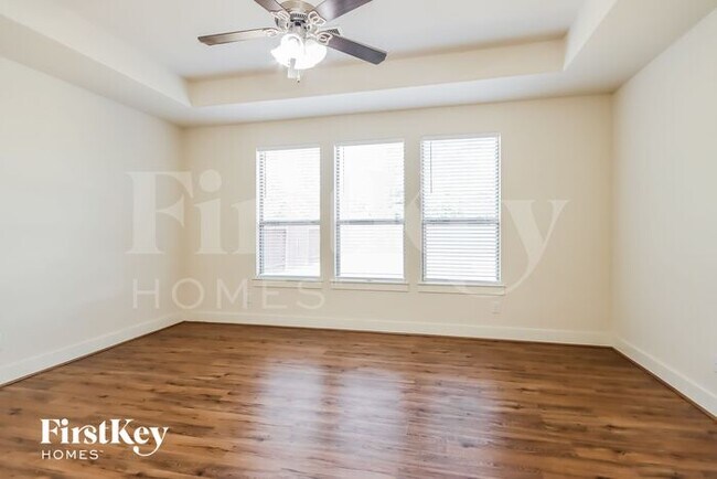 Building Photo - 21611 Royal Troon Dr