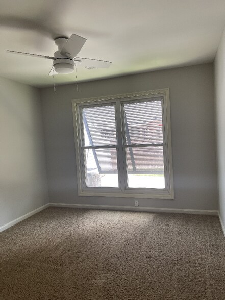 Building Photo - 1513 Privateer Dr