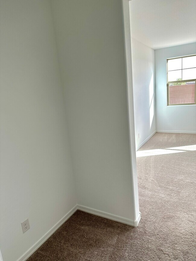 Building Photo - Fantastic 10 month new Taylor Morrison hom...