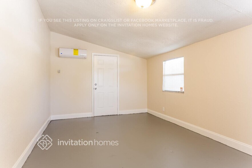 Building Photo - 441 Dionne Dr