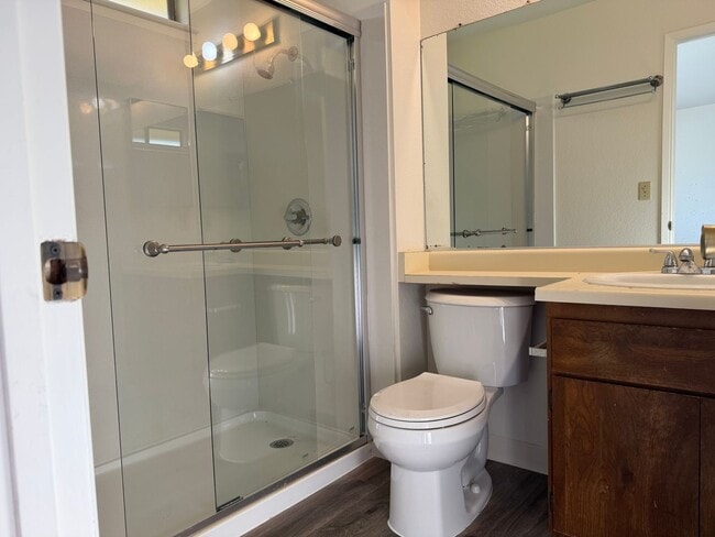 Building Photo - Remodeled 3 bedroom 2 bath house in Citrus Heights HUGE YARD