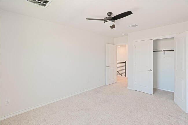 Building Photo - 216 Breccia Trl