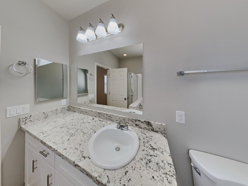 Building Photo - 44220 Caven Dr